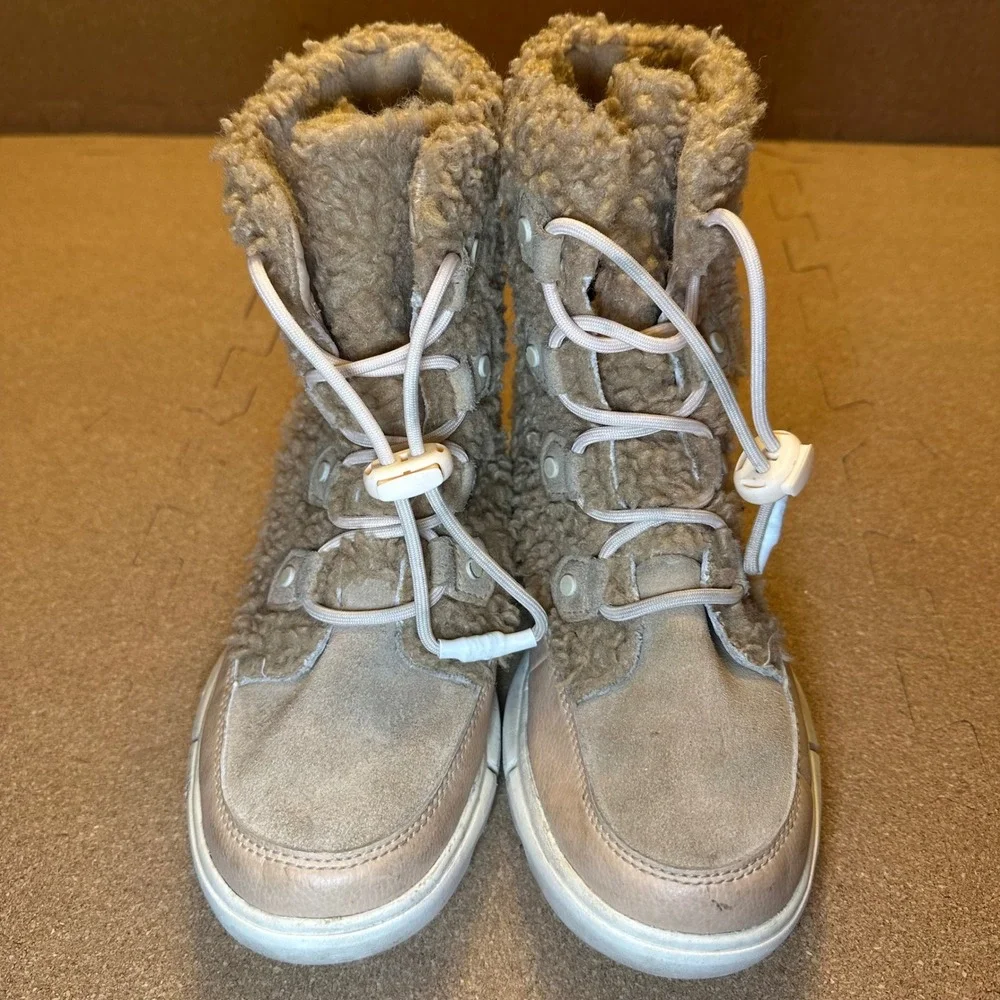 Sorel Kinetic Sport Tan Faux Fur Suede‎ Winter Boots NY4894-262 Womens 3